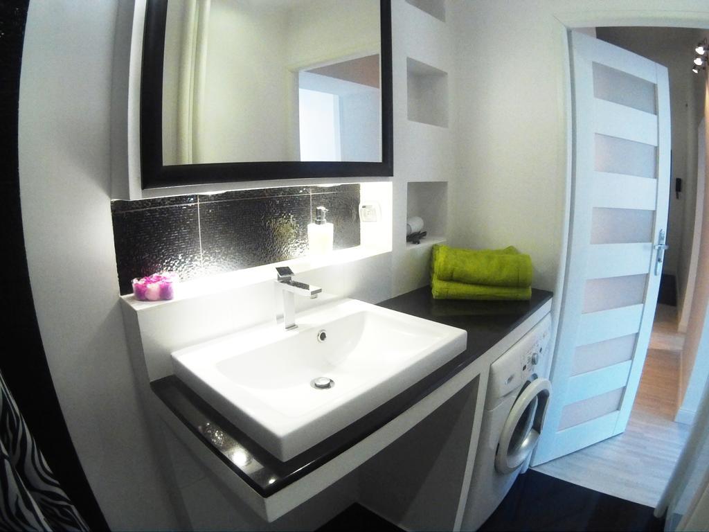 Apartament Przytulny Starowka Old Town Piwna กดัญสก์ ภายนอก รูปภาพ