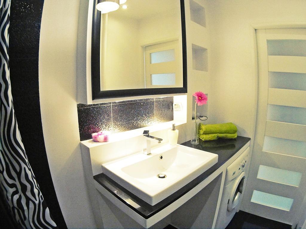 Apartament Przytulny Starowka Old Town Piwna กดัญสก์ ภายนอก รูปภาพ